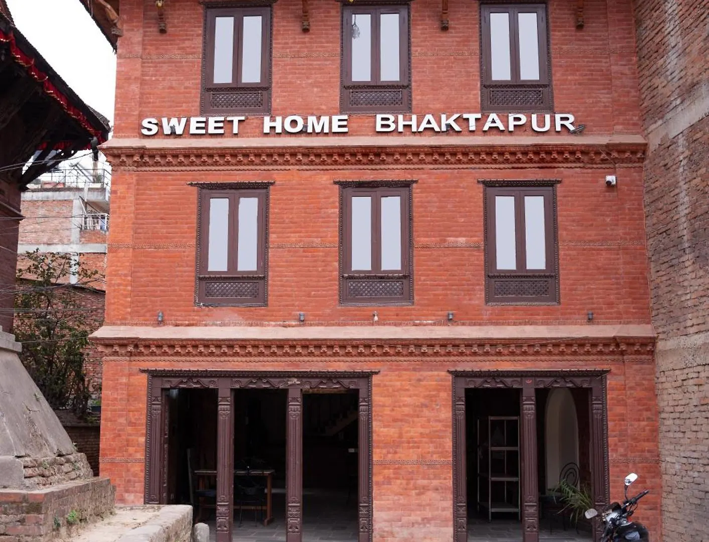 Hotel Sweet Home Bhatgoan