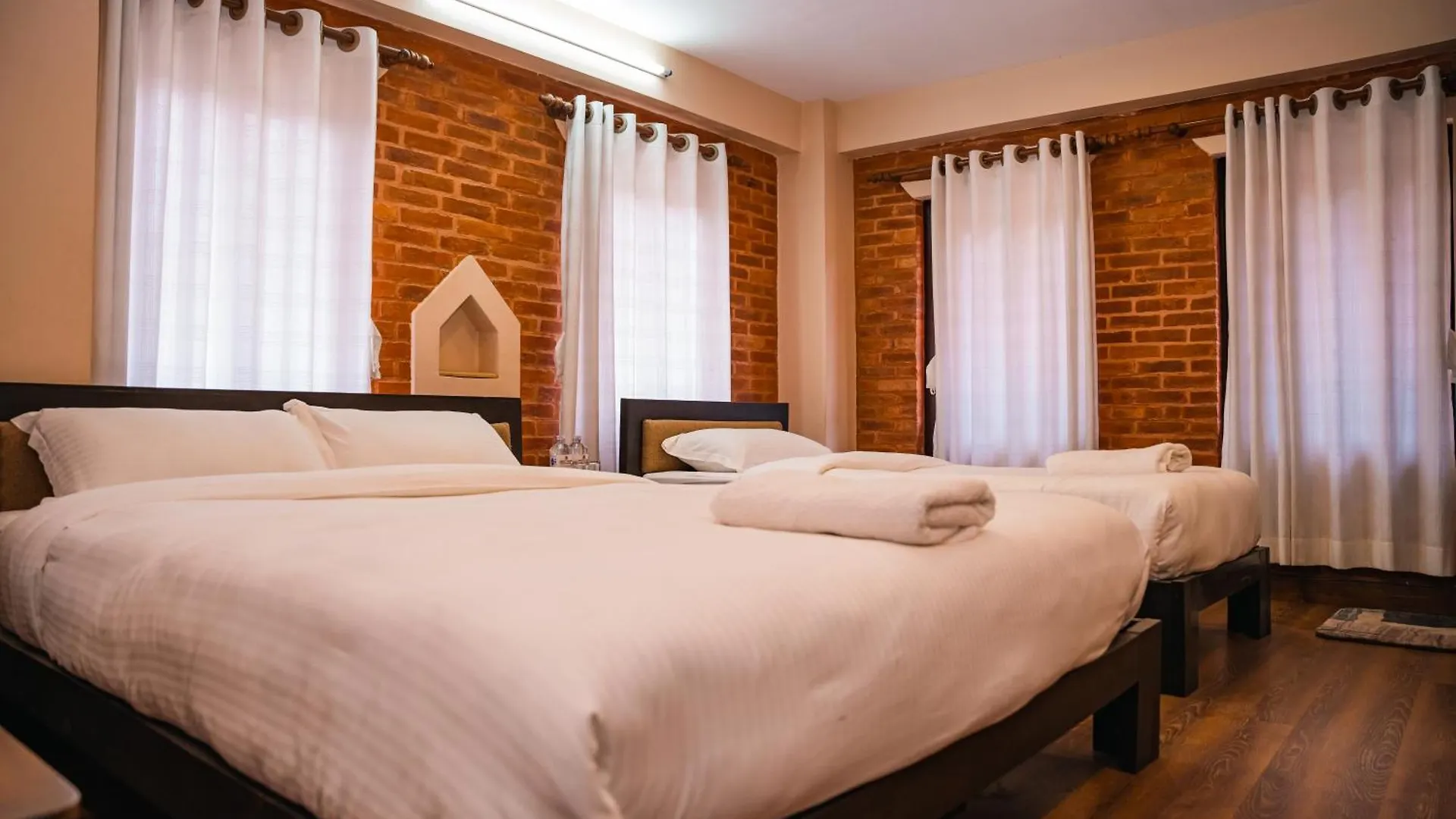 Hotel Sweet Home Bhatgoan