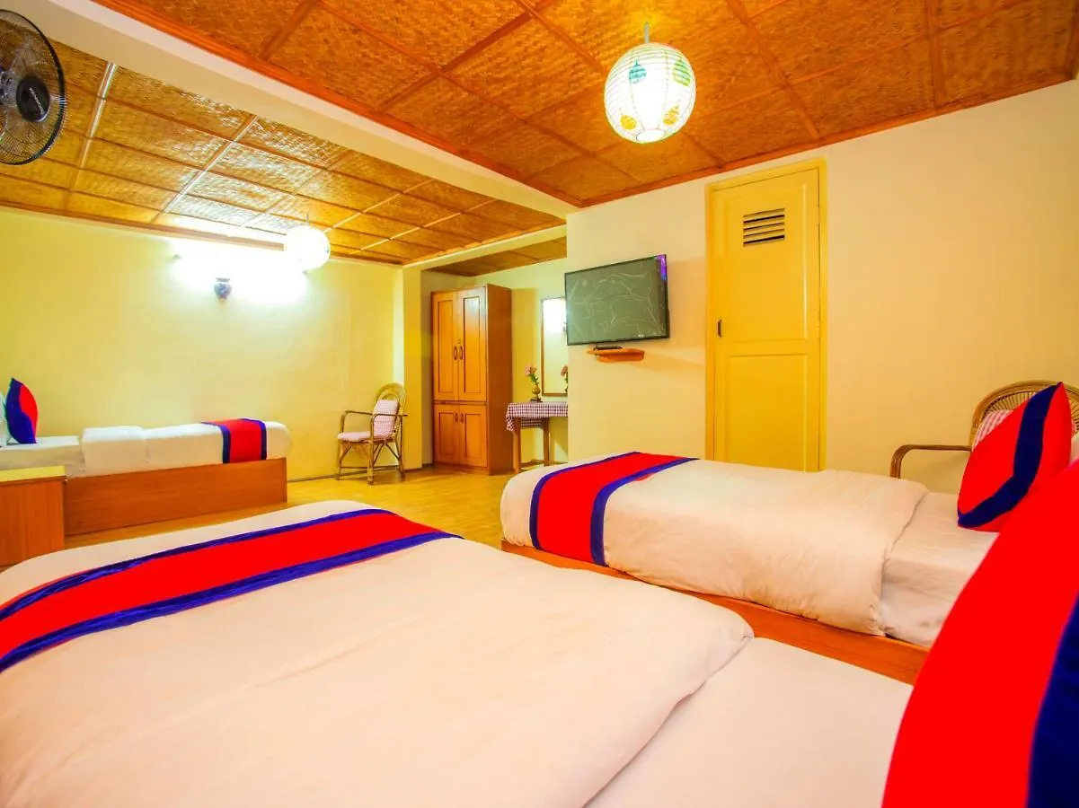 Hotel Sweet Home Bhatgoan 3*,